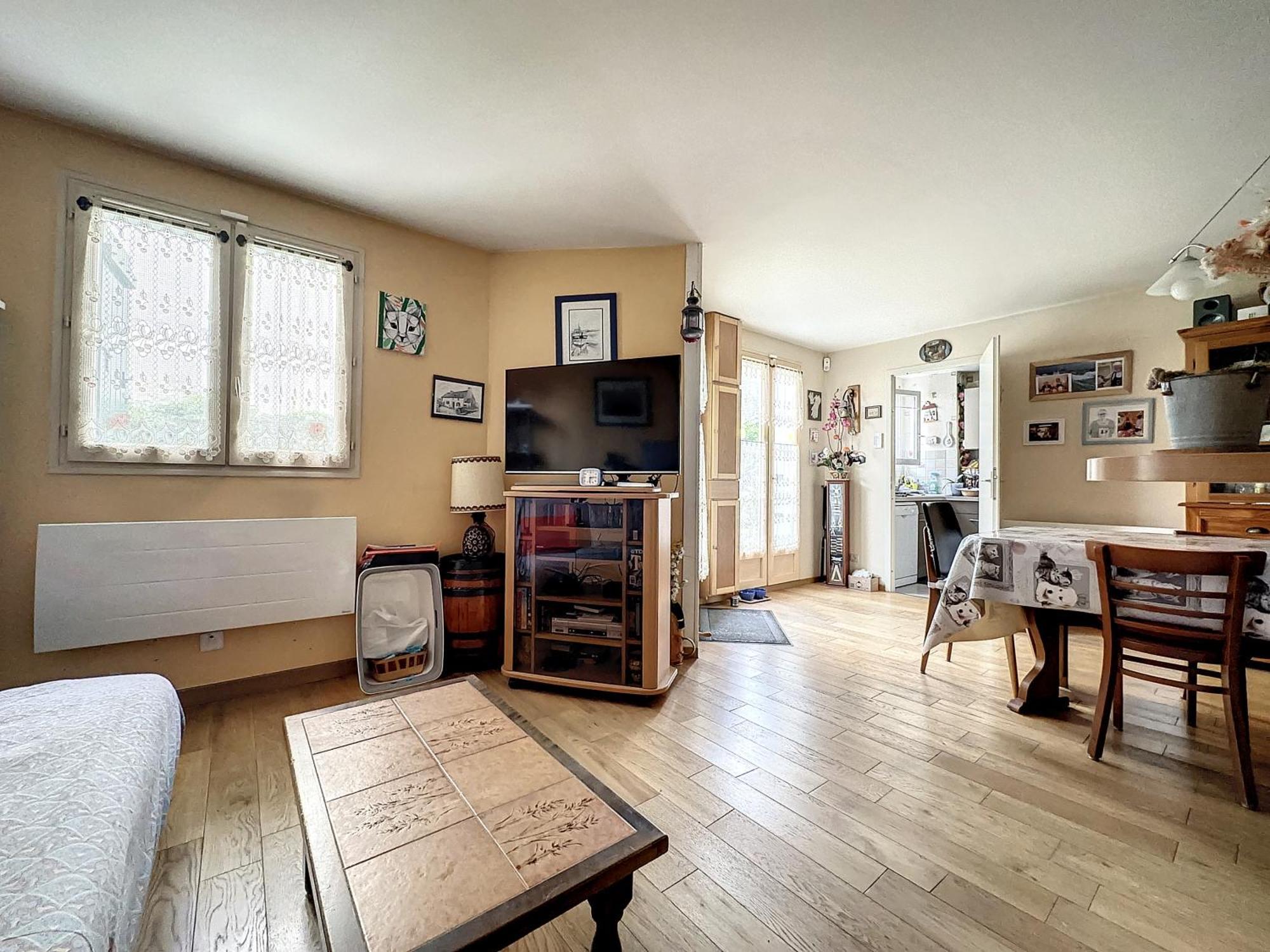 Maison 73m2 Avec Jardin St-denis Holiday home *